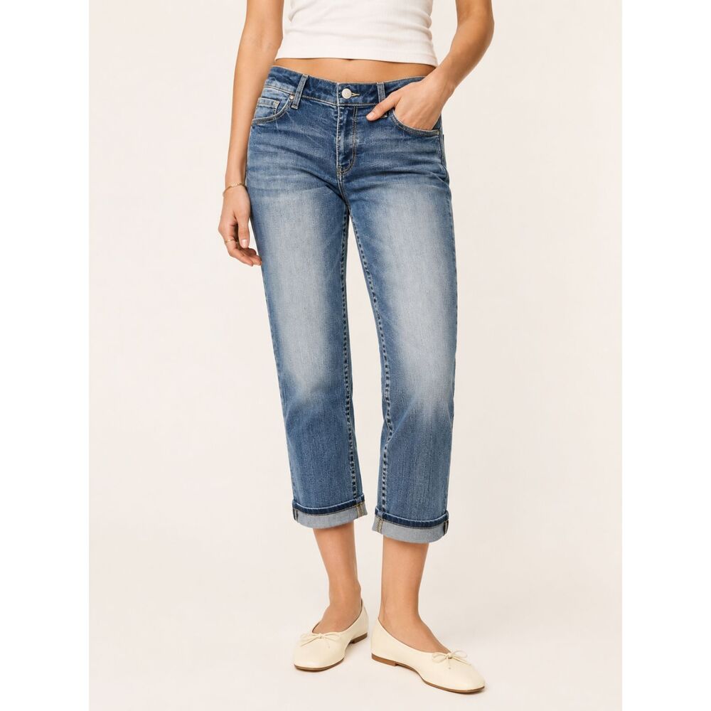 BKE Payton Jeans Women's Size 30 Mid Rise Cropped Capri Stretch Light Wash